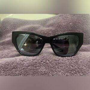 MaxMara Elegant Black Sunglasses